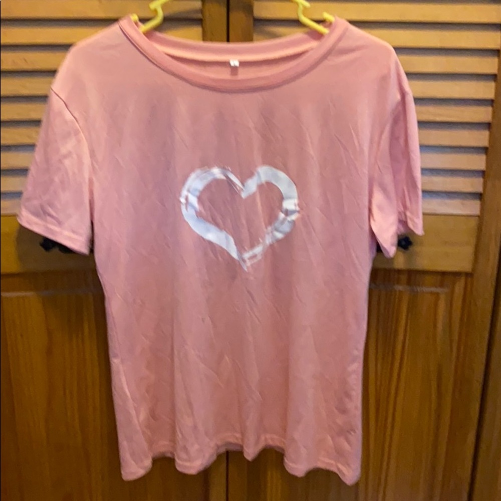 NWOT Super cute pink top with heart.